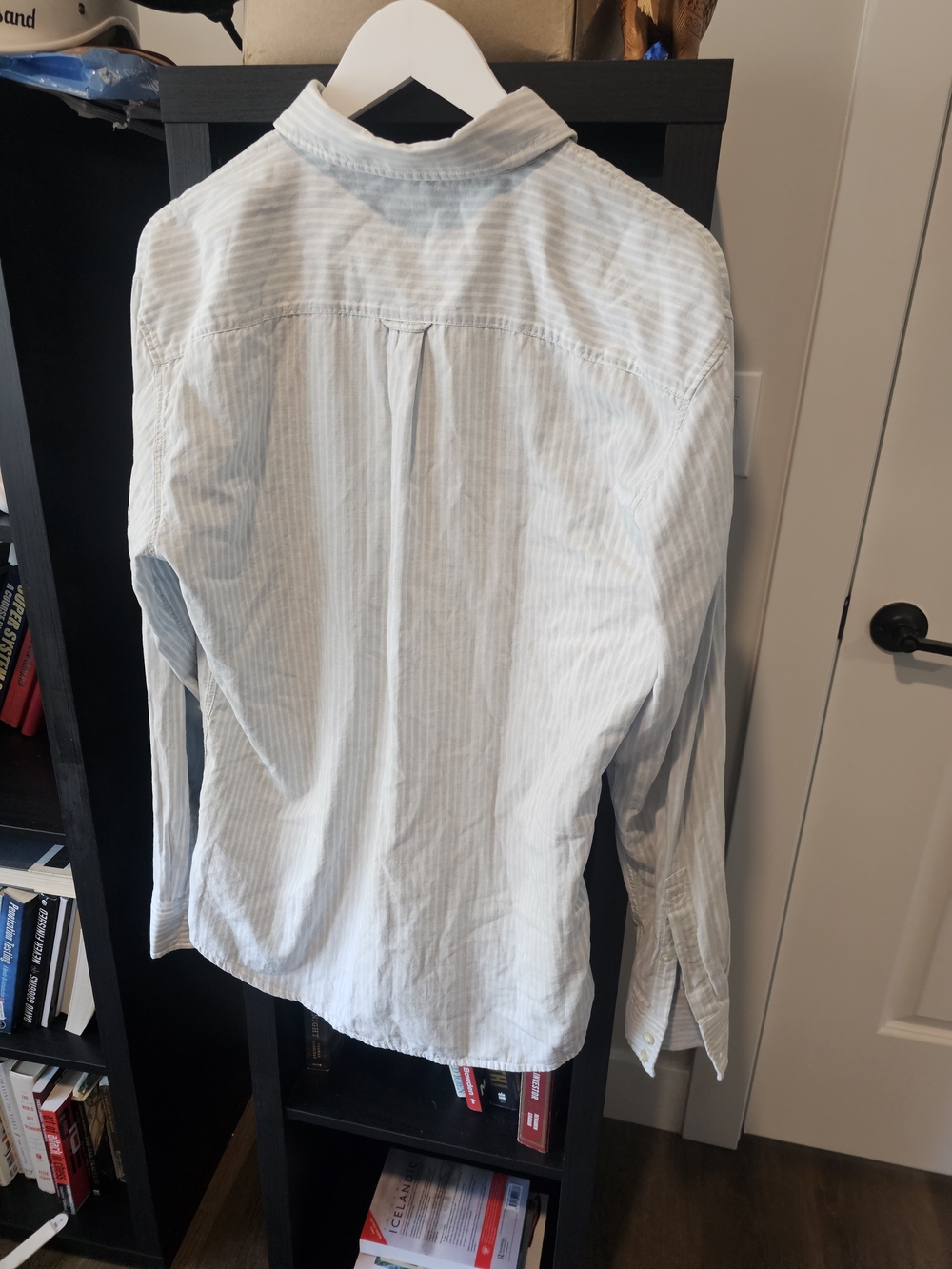 Boss Men's Light Blue and White Fine-Stripe Dress Shirt XL - Brand New